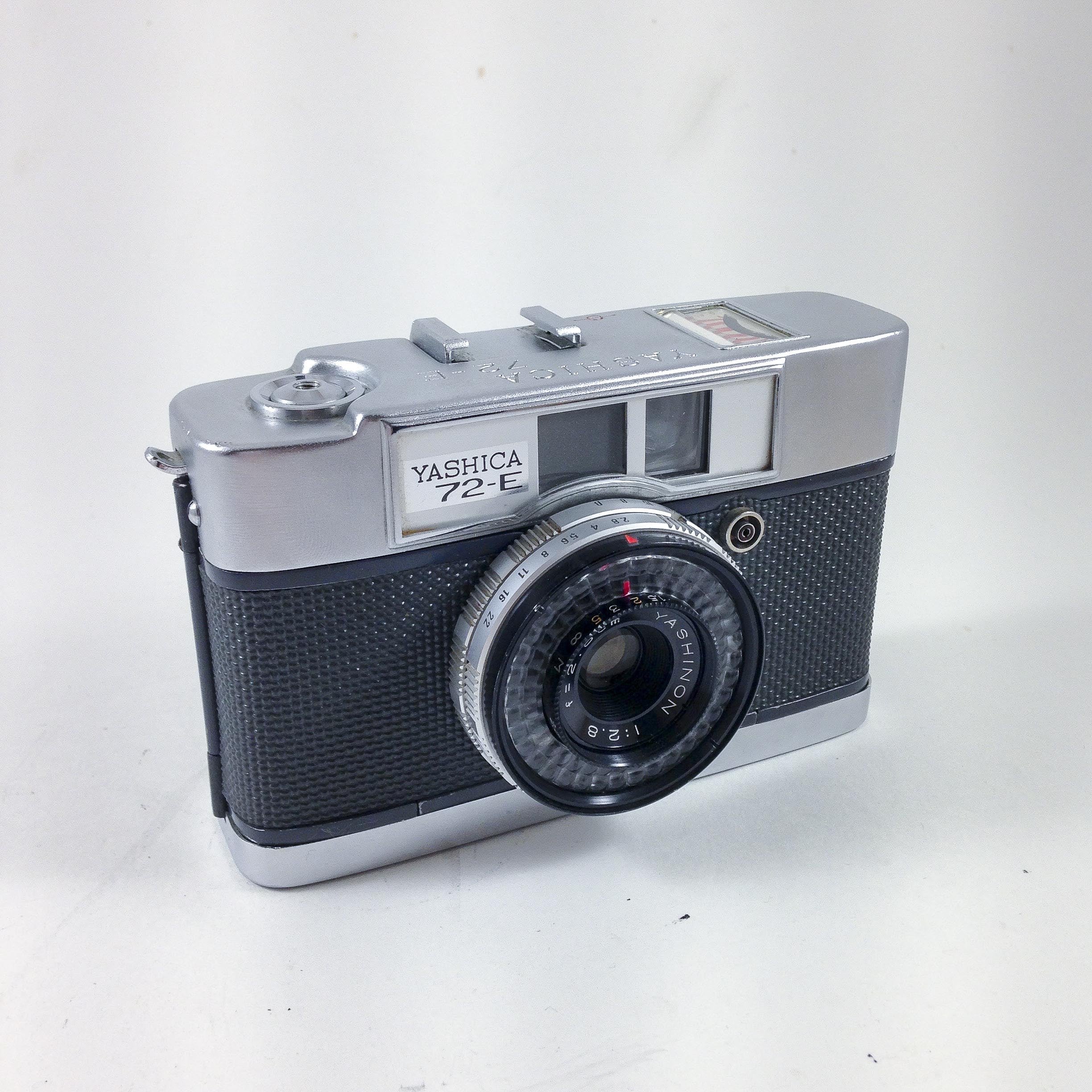 Yashica 72-E & Yashinon 28mm 1:2.8