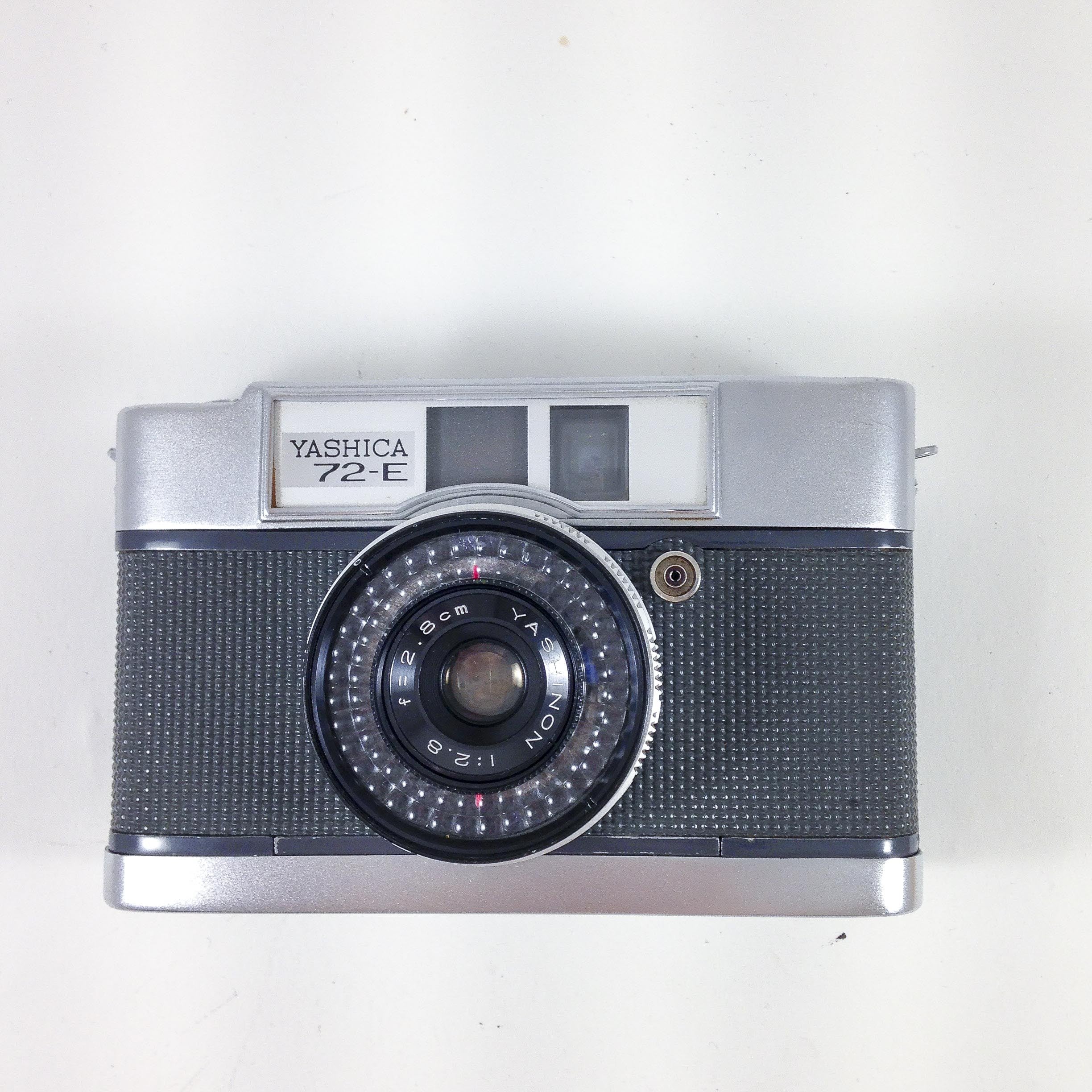 Yashica 72-E & Yashinon 28mm 1:2.8