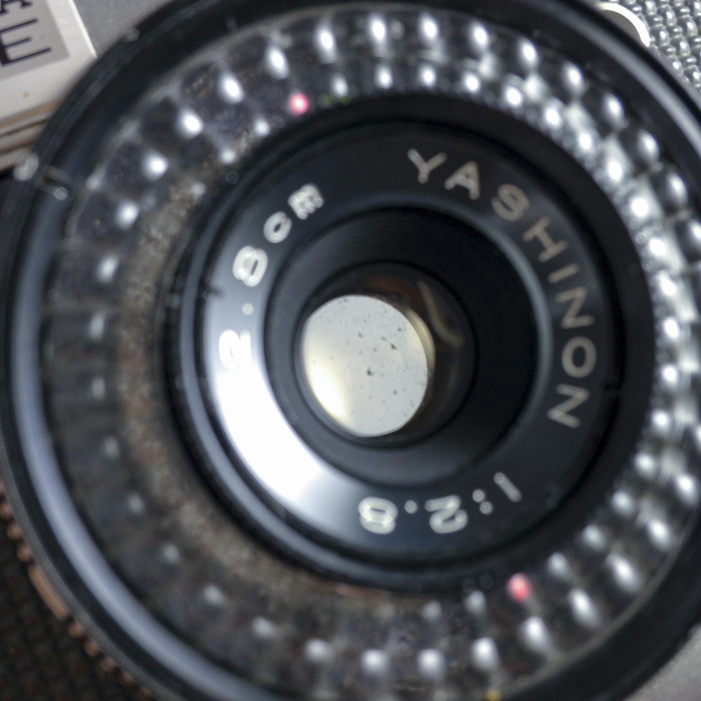 Yashica 72-E & Yashinon 28mm 1:2.8