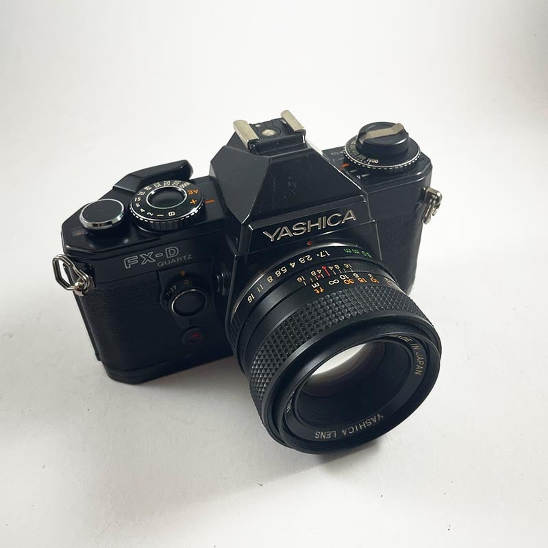 Yashica FX-D Quartz Date & 50mm 1.7