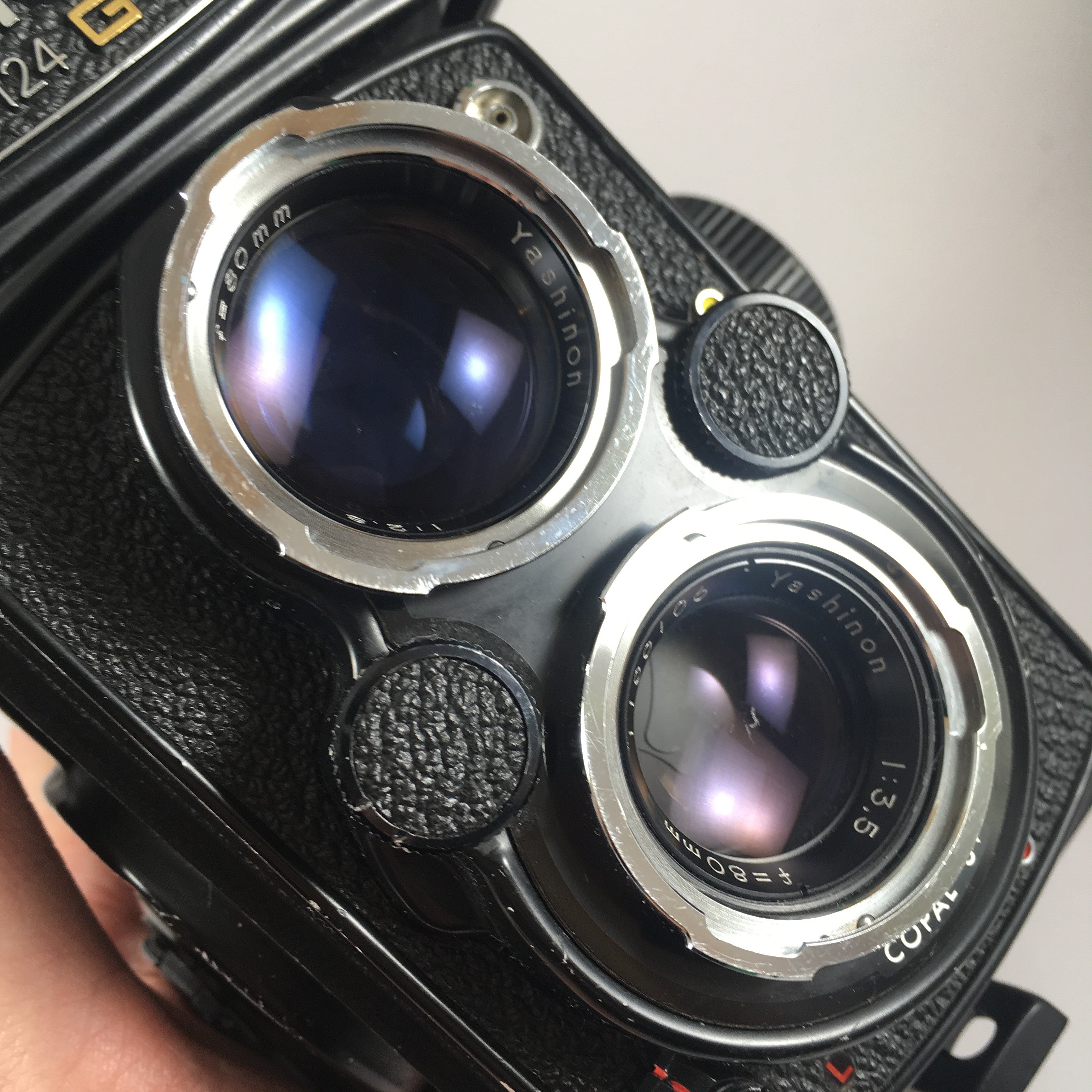 Yashica Mat 124G & Yashinon 80mm 3.5