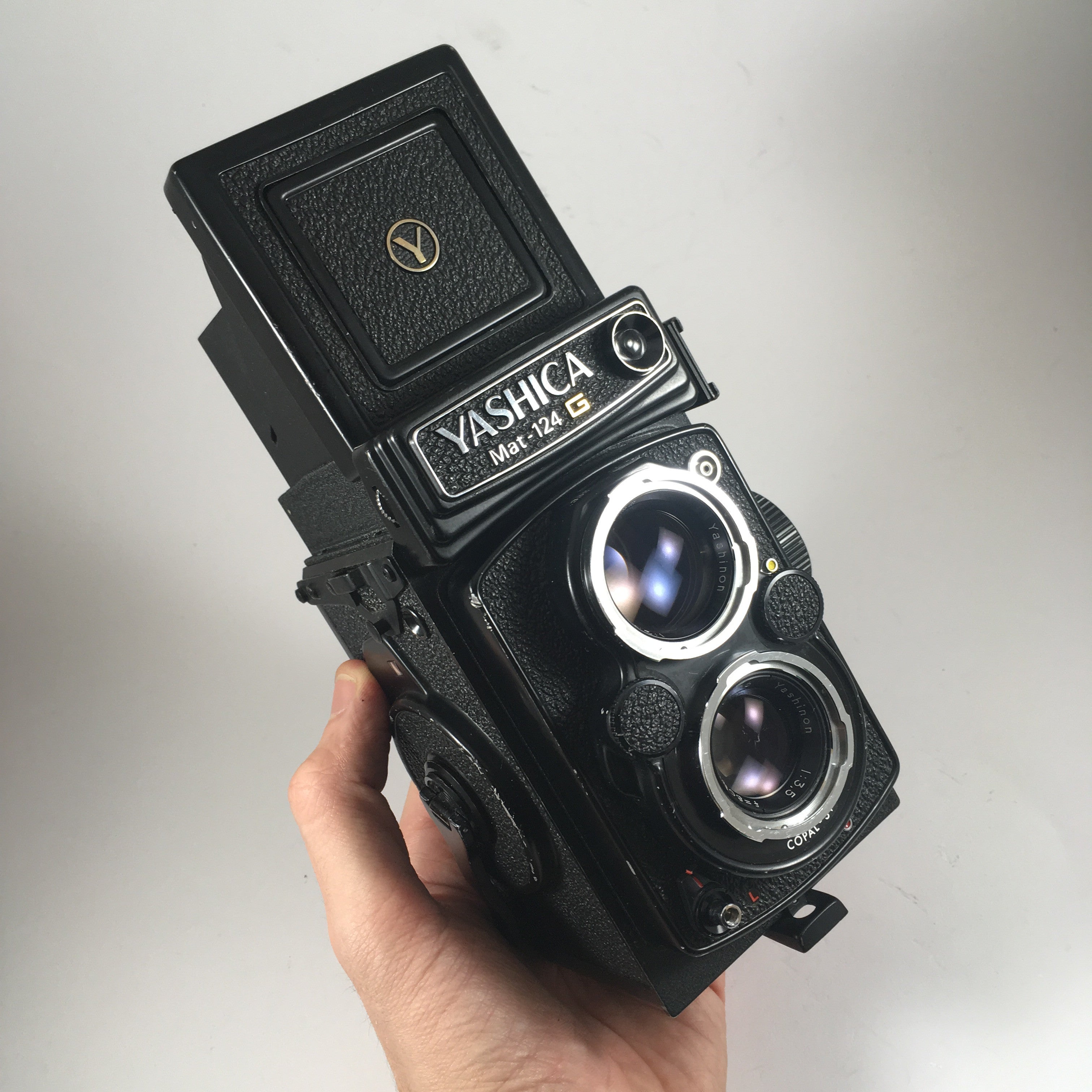 Yashica Mat 124G & Yashinon 80mm 3.5