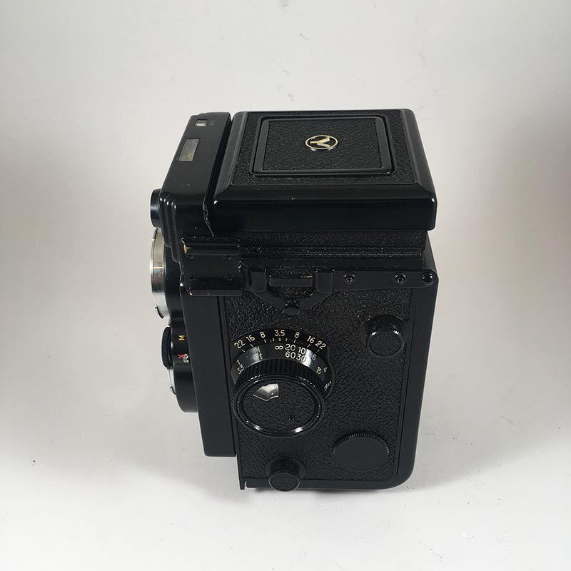 Yashica Mat 124G & Yashinon 80mm 3.5 B