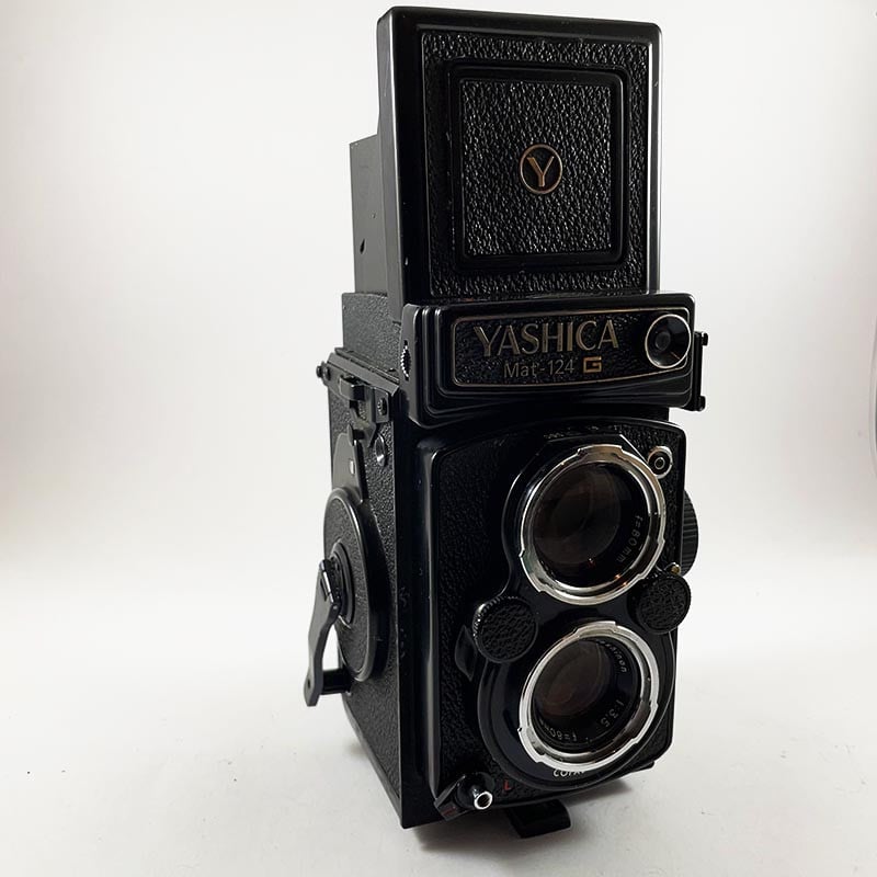 Yashica Mat 124G & Yashinon 80mm 3.5