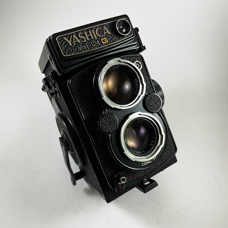 Yashica Mat 124G & Yashinon 80mm 3.5