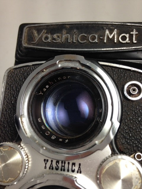 Yashica-Mat TLR & Yashinon 80mm 1:3.5