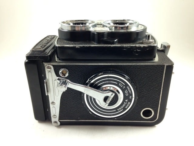 Yashica-Mat TLR & Yashinon 80mm 1:3.5