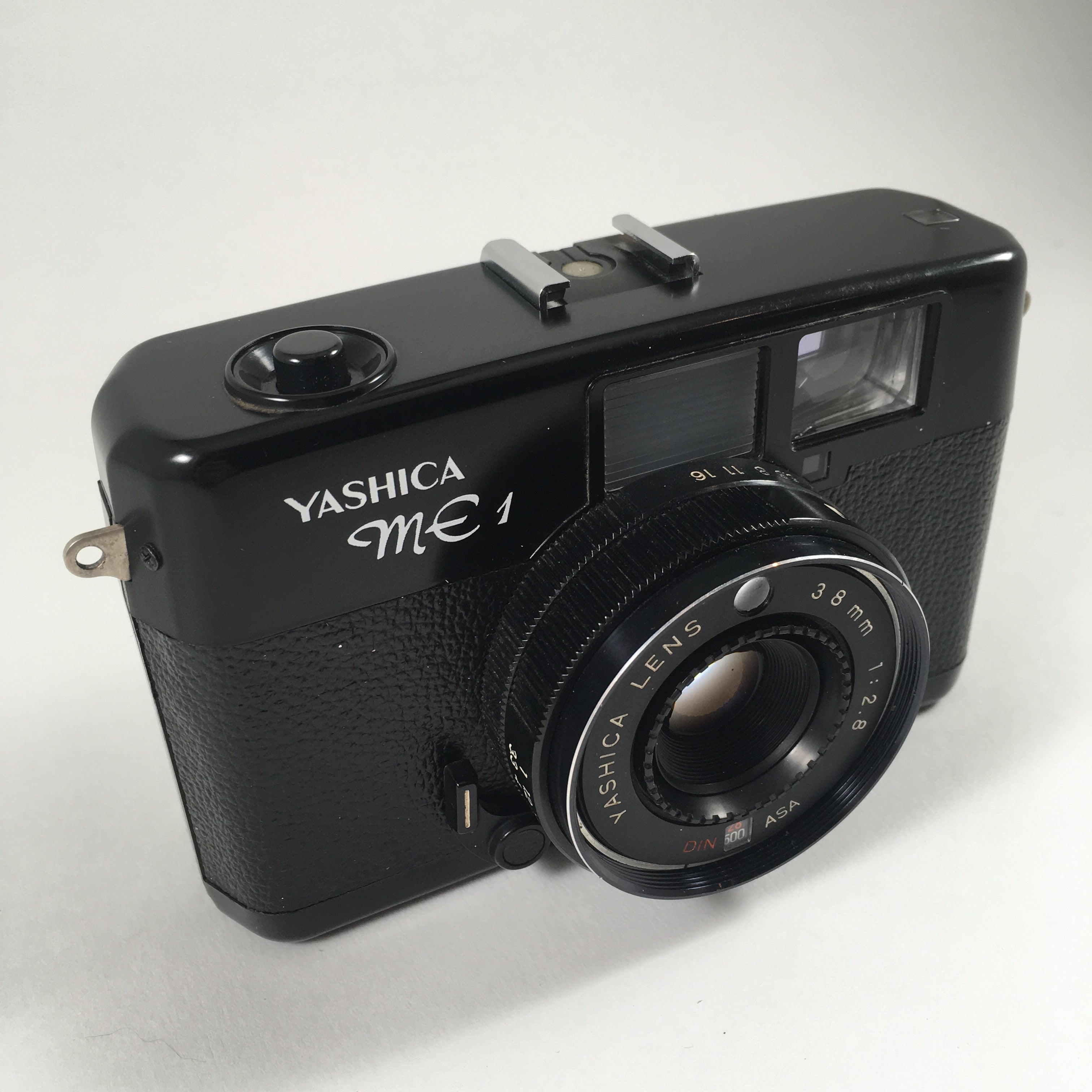 Yashica ME1 38mm 2.8