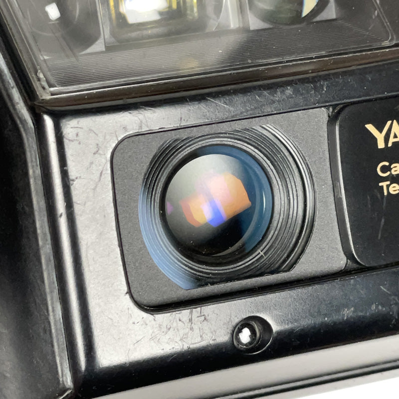 yashica t3 zeiss tessar 35mm 2.8 compact point and shot ancien vintage pellicule film argentique appareil photo photographie 24x36 35mm 135