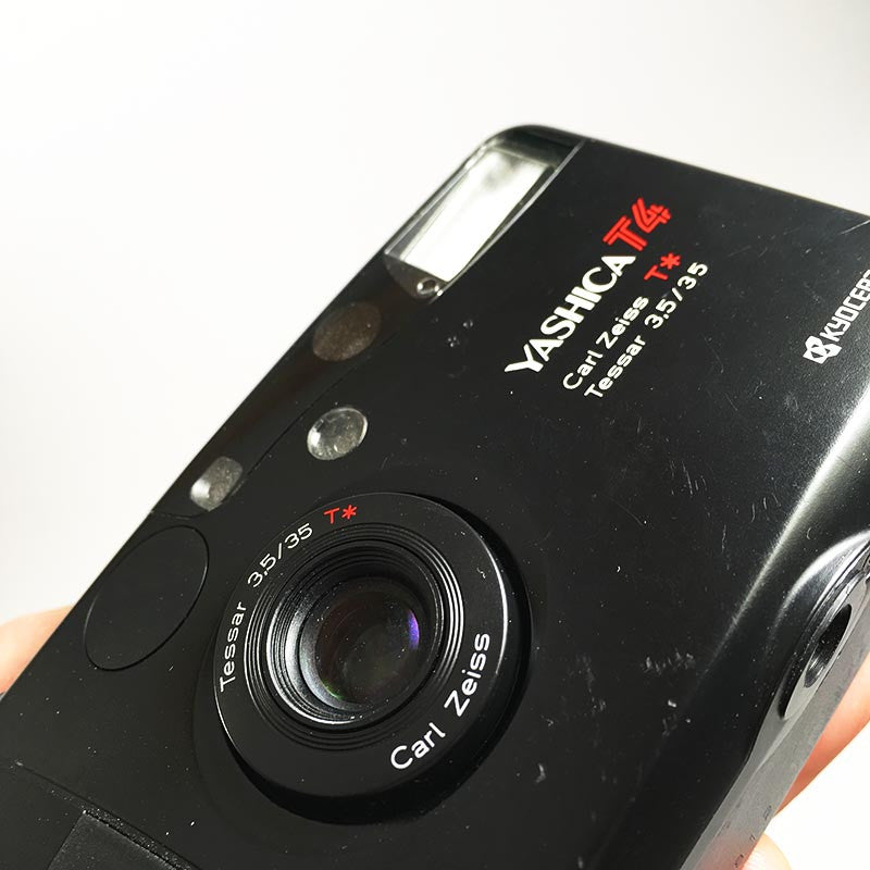 Yashica T4 Carl Zeiss 35mm 3.5