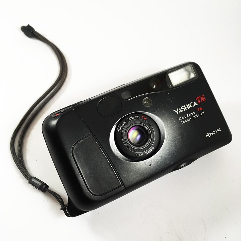 Yashica T4 Carl Zeiss 35mm 3.5