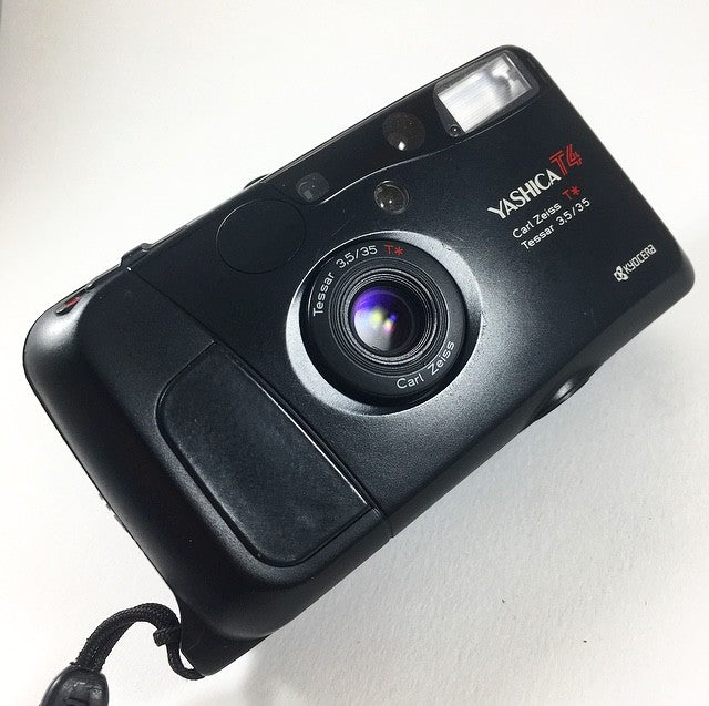 Yashica T4 Carl Zeiss 35mm 3.5