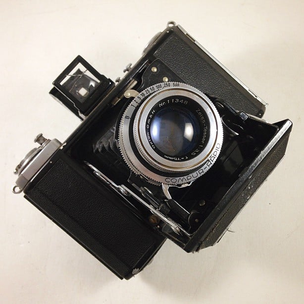 Zeiss Ikon Ikonta B & Zeiss Tessar 75mm 1: 3,5